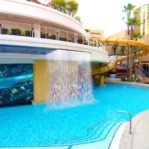 Ośrodek wypoczynkowy Golden Nugget & Casino Vegas ****